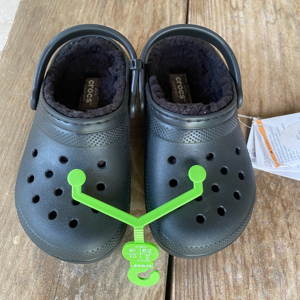 Kids crocs 10c new